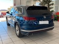 Käytetty VW Touareg R-line 286 HP (210 kW) 2018 Sininen Katumaasturi