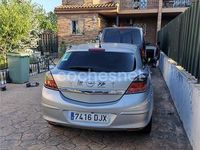 Usado Opel Astra GTC Sport 105 CV (77 kW) 2005 Gris / plata Berlina