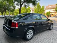 Usado Opel Vectra Elegance 150 CV (110 kW) 2009 Negro Berlina