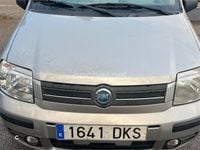 Usado Fiat Panda Dynamic 60 CV (44 kW) 2005 Gris / plata Utilitario