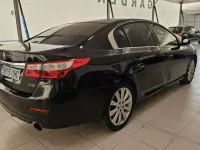 Usado Renault Latitude Initiale 241 CV (177 kW) 2011 Berlina