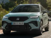 Usado Seat Arona Ecomotive 116 CV (85 kW) 2017 Burdeos SUV