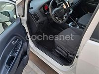 Usado Kia Rio 75 CV (55 kW) 2015 Blanco Berlina
