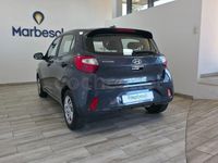 Usado Hyundai i10 67 CV (49 kW) 2021 Gris / plata Utilitario