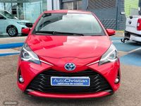 Usado Toyota Yaris Hybrid Active 100 CV (73 kW) 2019 Rojo