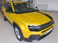 Usado Jeep Avenger Altitude 100 CV (73 kW) 2023 Amarillo SUV