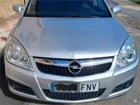 Usado Opel Vectra Elegance 120 CV (88 kW) 2007 Gris / plata Berlina