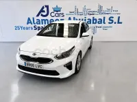 Usado Kia Ceed 100 CV (73 kW) 2021 Blanco Utilitario