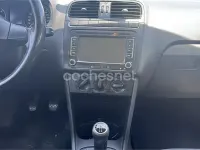 Usado VW Polo Advance 75 CV (55 kW) 2009 Gris / plata Utilitario