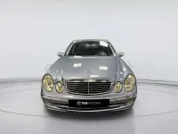 Usado Mercedes E270 Avantgarde 177 CV (130 kW) 2003 Azul Berlina
