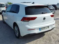 Usado VW Golf VIII Life 116 CV (85 kW) 2022 Blanco Utilitario