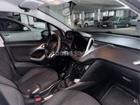 Usado Peugeot 2008 Active 82 CV (60 kW) 2014 Blanco SUV
