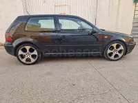 Usado VW Golf IV GTI 150 CV (110 kW) 2002 Negro Berlina