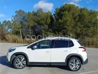 Usado Peugeot 2008 Allure 110 CV (80 kW) 2018 Blanco SUV