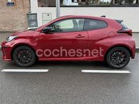 Usado Toyota Yaris 261 CV (191 kW) 2021 Rojo Utilitario