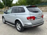 Usado SsangYong Kyron 141 CV (103 kW) 2010 Gris / plata SUV