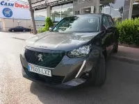 Usado Peugeot 2008 Active 110 CV (80 kW) 2022 Gris / plata SUV