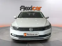 Usado VW Passat Advance 150 CV (110 kW) 2019 Blanco Familiar