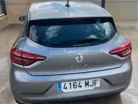 Begagnad Renault Clio V Zen 90 HK (66 kW) 2023 Grå Sedan