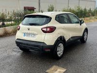 Usado Renault Captur Life 90 CV (66 kW) 2019 Blanco SUV