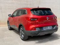 Usado Renault Kadjar Zen 130 CV (95 kW) 2016 Granate SUV