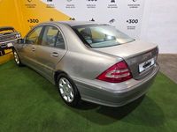Usado Mercedes C180 Elegance 143 CV (105 kW) 2004 Beige Berlina