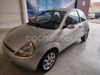 Usado Ford Ka 60 CV (44 kW) 2000 Gris / plata Berlina