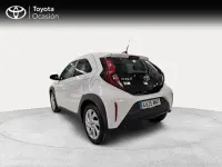 Begagnad Toyota Aygo X Play 72 HK (52 kW) 2024 Vit SUV