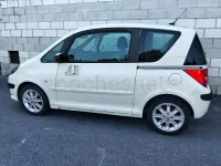 Usado Peugeot 1007 110 CV (80 kW) 2007 Blanco Monovolumen