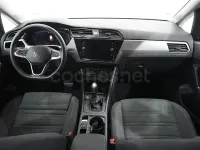 Usado VW Touran 150 CV (110 kW) 2025 Gris / plata Monovolumen