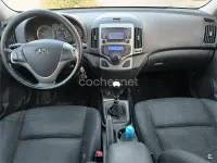 Usado Hyundai i30 Comfort 90 CV (66 kW) 2008 Azul Berlina