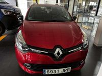 Usado Renault Clio GrandTour Dynamique 90 CV (66 kW) 2016 Rojo Familiar