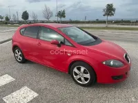 Usado Seat Leon Ecomotive 105 CV (77 kW) 2009 Rojo Utilitario