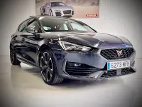 Usado Cupra Leon VZ 300 CV (220 kW) 2023 Gris / plata Berlina