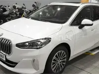 Usado BMW 225 Active Tourer Luxury Line 245 CV (180 kW) 2024 Blanco Monovolumen