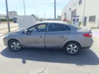 Usado Renault Fluence Dynamique 106 CV (77 kW) 2010 Gris Berlina