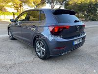 Usado VW Polo R-line 110 CV (80 kW) 2024 Gris / plata Berlina