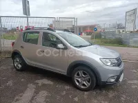 Usado Dacia Sandero Comfort 90 CV (66 kW) 2019 Gris / plata Berlina