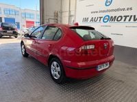 Usado Seat Leon 105 CV (77 kW) 2006 Rojo Utilitario