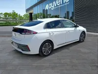Usado Hyundai Ioniq 141 CV (103 kW) 2020 Blanco Utilitario