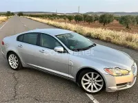 Usado Jaguar XF Premium Luxury 238 CV (175 kW) 2009 Gris / plata Berlina