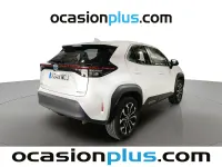 Usado Toyota Yaris Hybrid Active 116 CV (85 kW) 2022 Blanco SUV