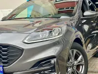 Usado Ford Kuga ST-Line 190 CV (139 kW) 2022 Gris / plata SUV