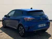 Usado Renault Clio V Techno 90 CV (66 kW) 2024 Azul Berlina