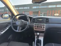 Usado Toyota Corolla Sol 110 CV (80 kW) 2004 Negro Berlina