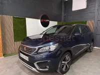Usado Peugeot 5008 Allure 120 CV (88 kW) 2018 Azul SUV