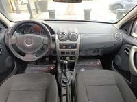 Usado Dacia Sandero Stepway 87 HP (63 kW) 2009 Vermelho Sedan