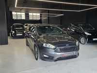 Usado Ford Focus ST-Line 125 CV (91 kW) 2018 Gris / plata Berlina