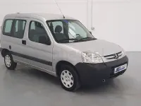 Usado Peugeot Partner Tepee 75 CV (55 kW) 2010 Gris / plata Monovolumen