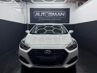 Usado Hyundai i40 135 CV (99 kW) 2016 Blanco Berlina